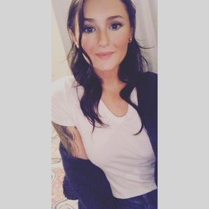 Meet your Posher, Whitney